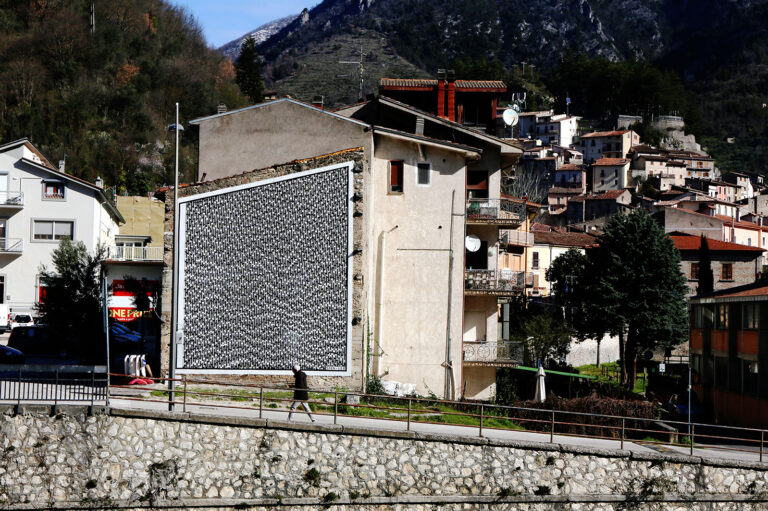 Panoramica dell'opera di STEN & LEX ad Antrodoco