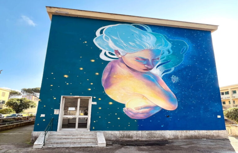 Panoramica dell'opera di Giusy Guerriero per il progetto “The street is poetry” al Trullo