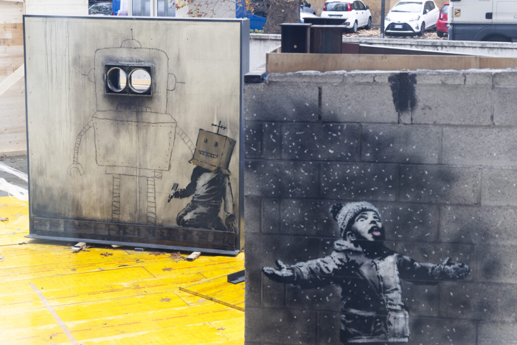 Mostra Warhol e Banksy al WeGil